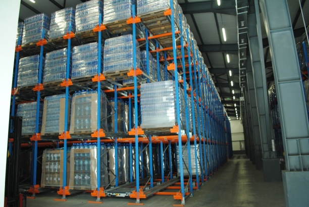 RAFTURI SEMIAUTOMATE PENTRU DEPOZITARE/PRELUARE PALETI