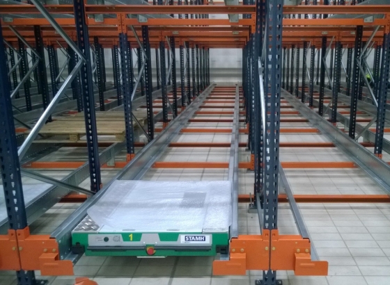 RAFTURI SEMIAUTOMATE PENTRU DEPOZITARE/PRELUARE PALETI