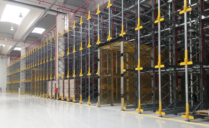 RAFTURI SEMIAUTOMATE PENTRU DEPOZITARE/PRELUARE PALETI