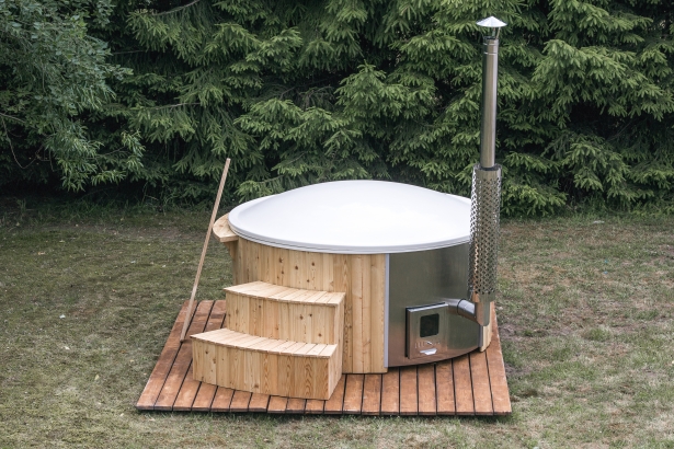 Mini-piscina Spa Hot tub DELUXE din fibra de sticla cu decoratiune exterioara de lemn